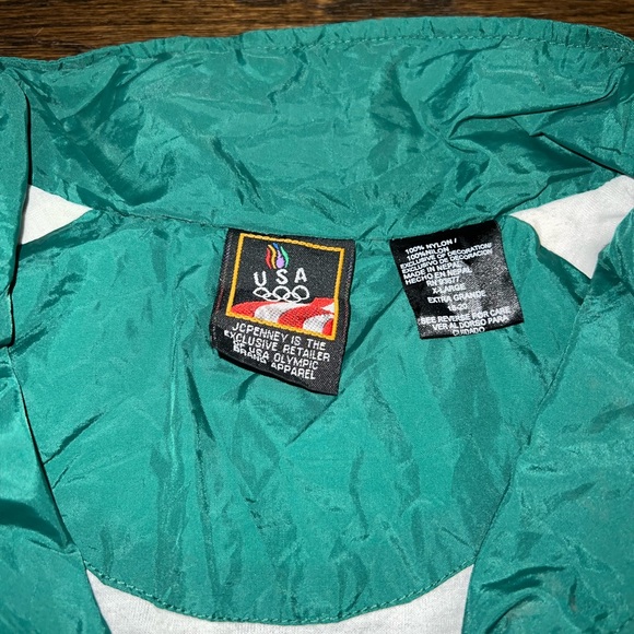 Vintage U.S.A. Windbreaker - Picture 3 of 4